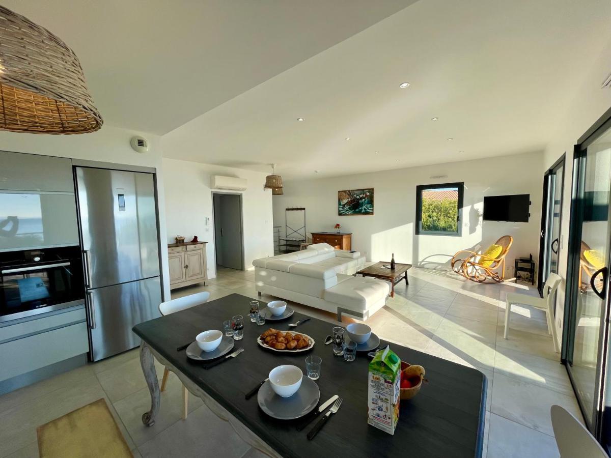 Appartement Luxe Le Levant Hyères Exterior foto