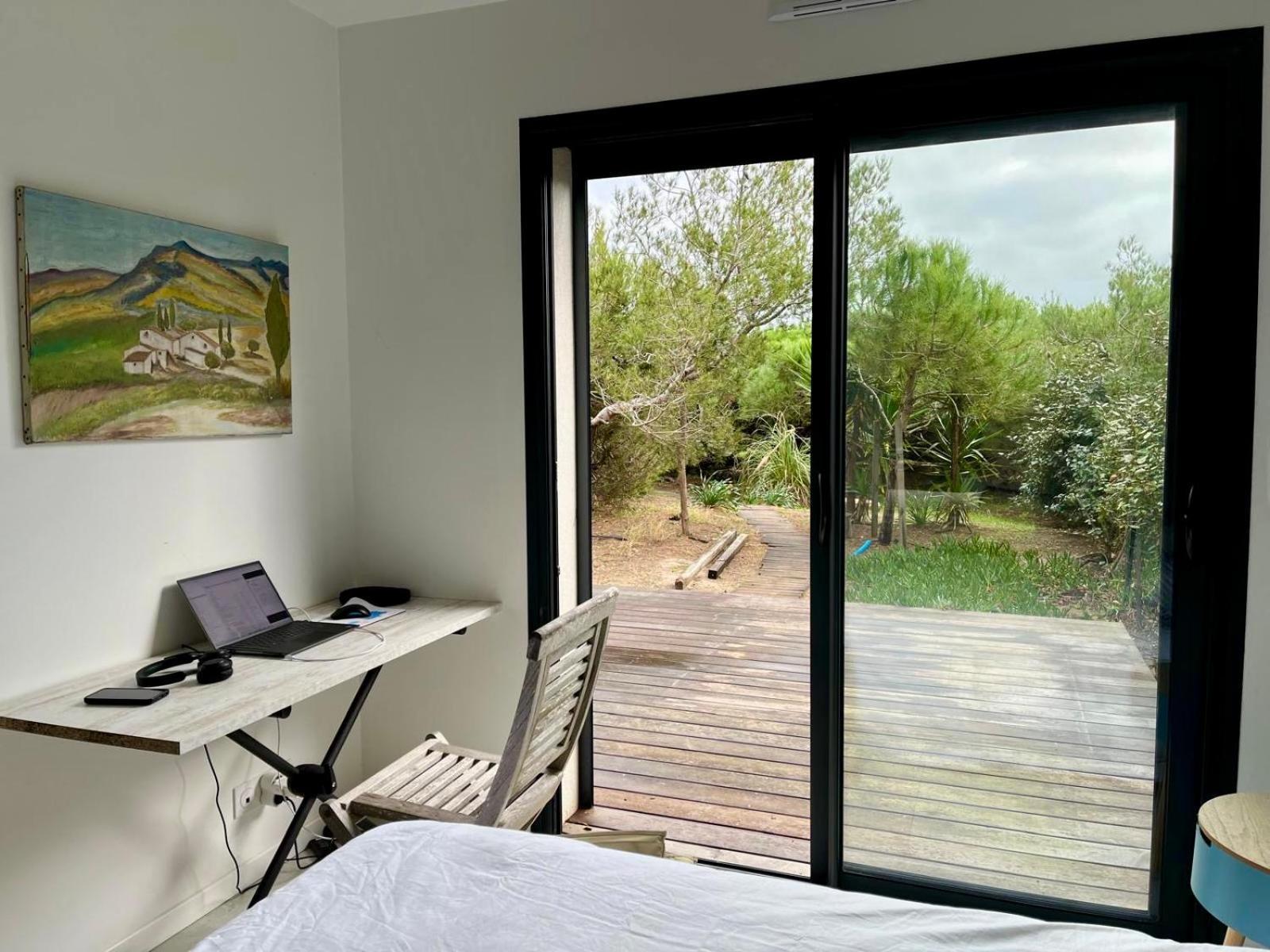 Appartement Luxe Le Levant Hyères Exterior foto