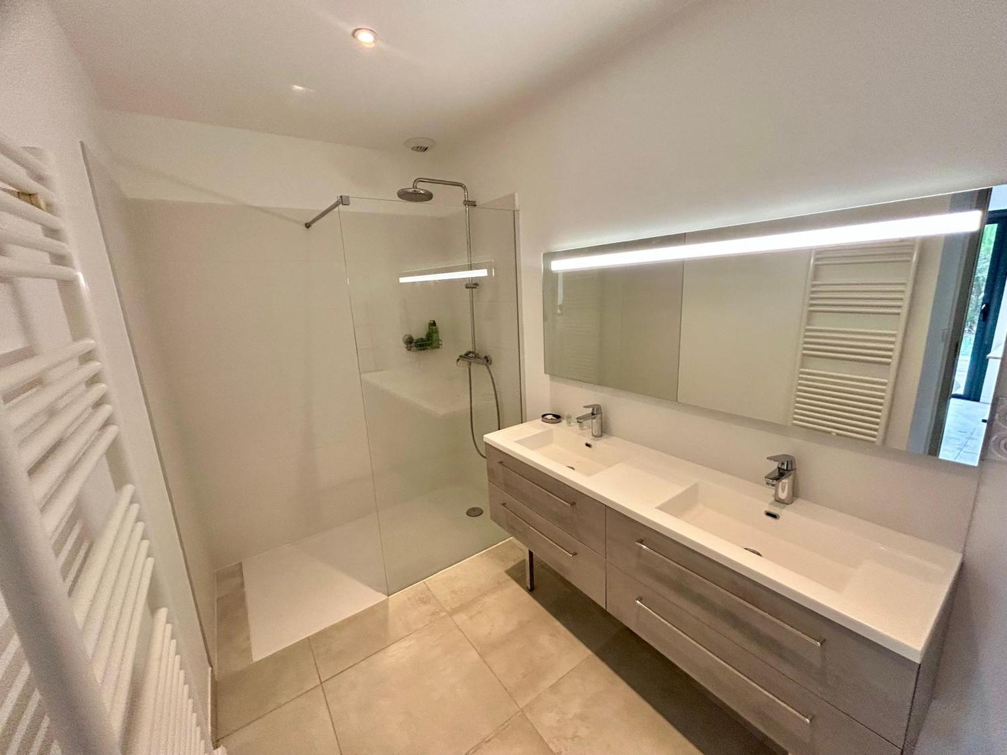 Appartement Luxe Le Levant Hyères Exterior foto